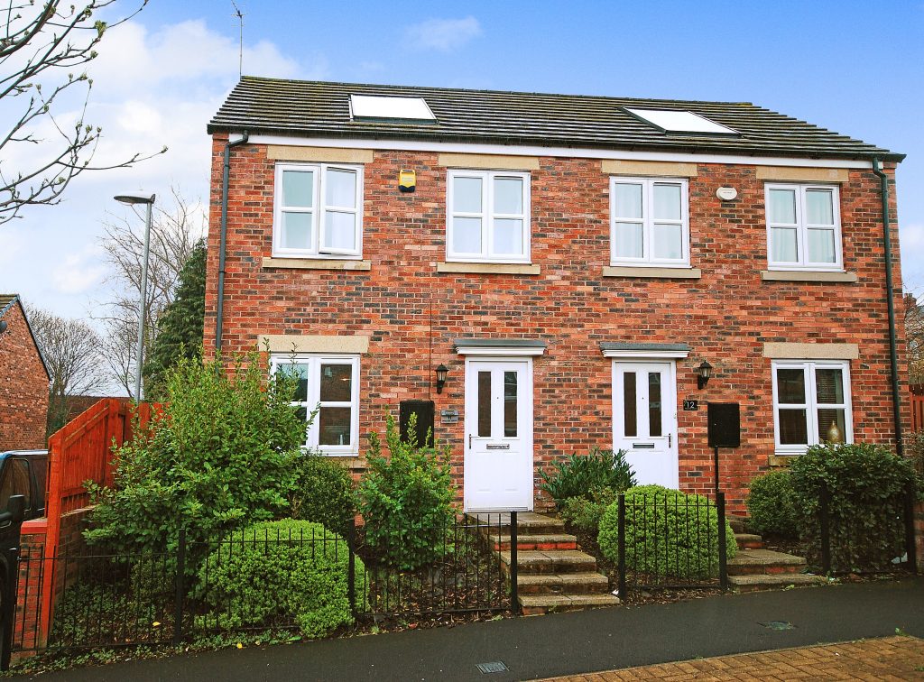 2 BEDROOM SEMI-DETACHED HOUSE, WALCHER GROVE, FELLING