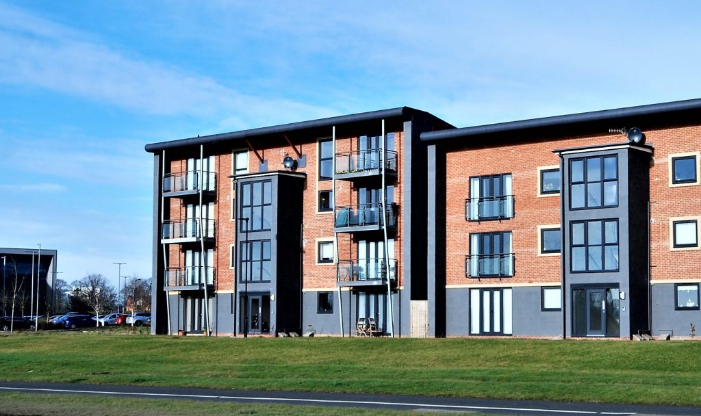 2 BEDROOM FIRST FLOOR APARTMENT, ELMWOOD PARK COURT, NEWCASTLE GREAT PARK