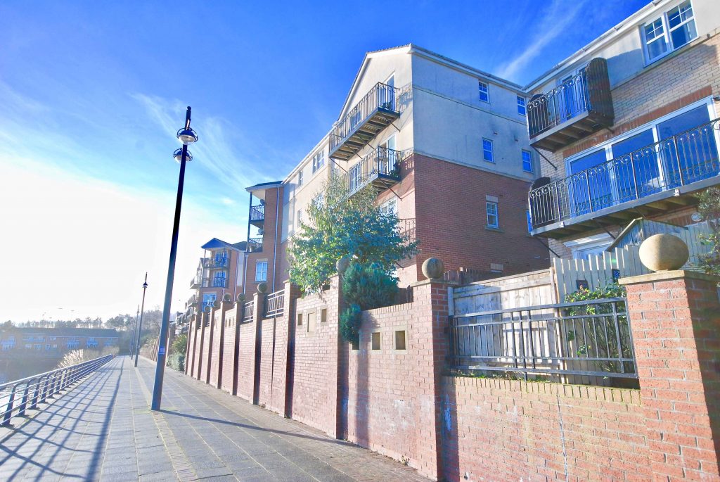 2 BEDROOM APARTMENT ON CHIRTON DENE QUAYS, ROYAL QUAYS