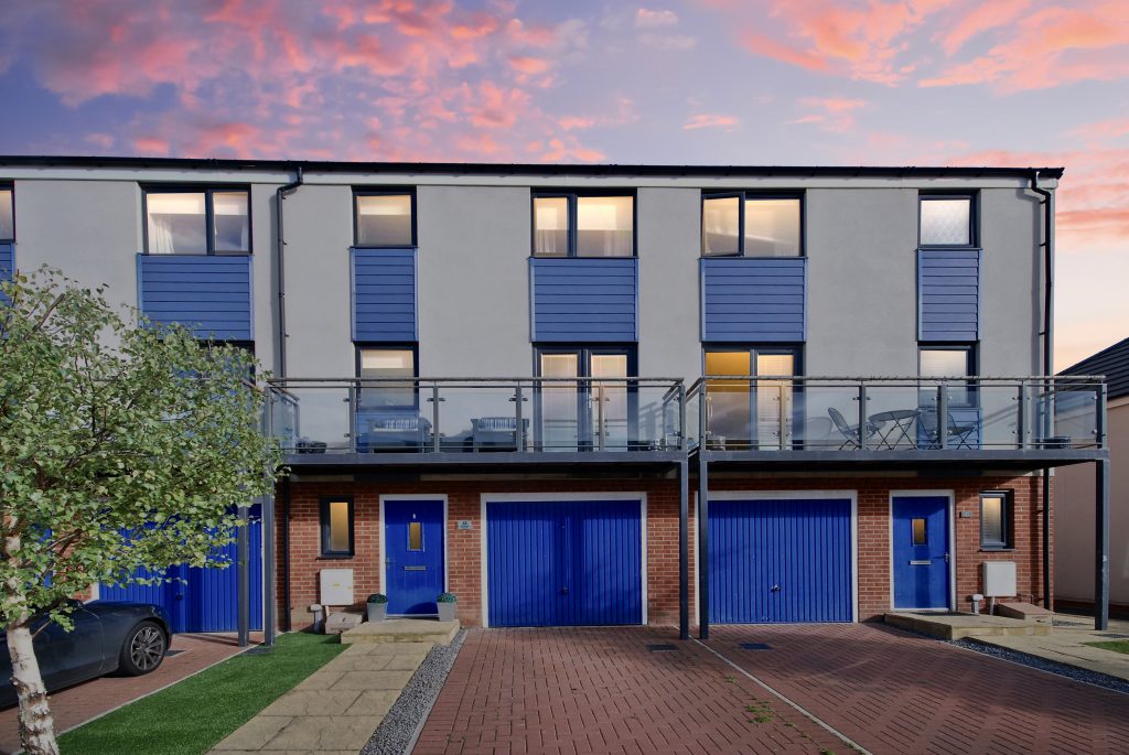 4 BEDROOM TOWNHOUSE SOLD ON BOWDEN CLOSE, NEWCASTLE GREAT PARK