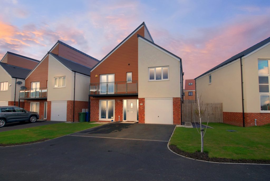 4 BEDROOM DETACHED HOUSE SOLD ON ELMWOOD PARK MEWS, NEWCASTLE GREAT PARK