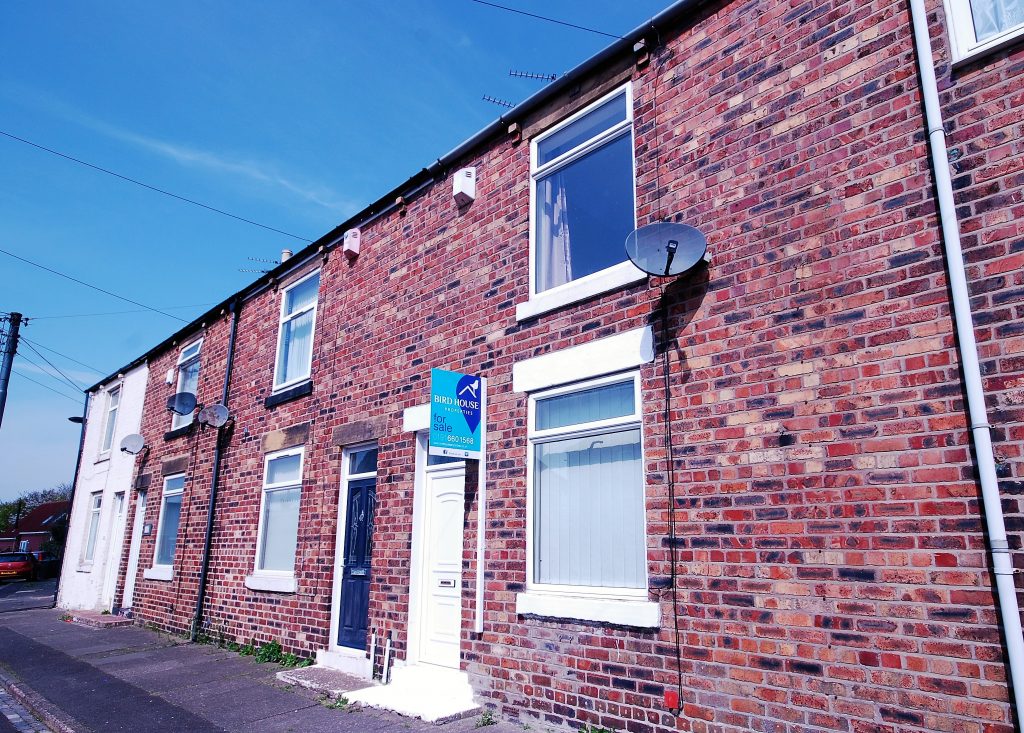 2 BEDROOM TERRACED HOUSE SOLD ON ORANGE GROVE, ANNITSFORD