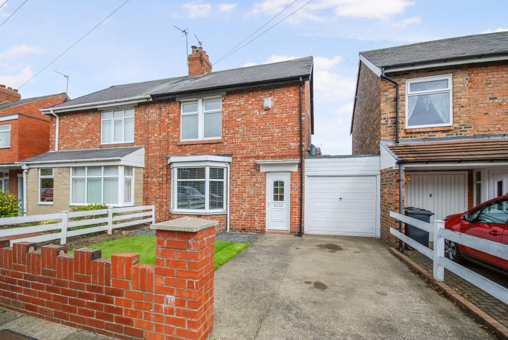 2 BEDROOM SEMI-DETACHED HOUSE ON GREENHAUGH ROAD, WHITLEY BAY