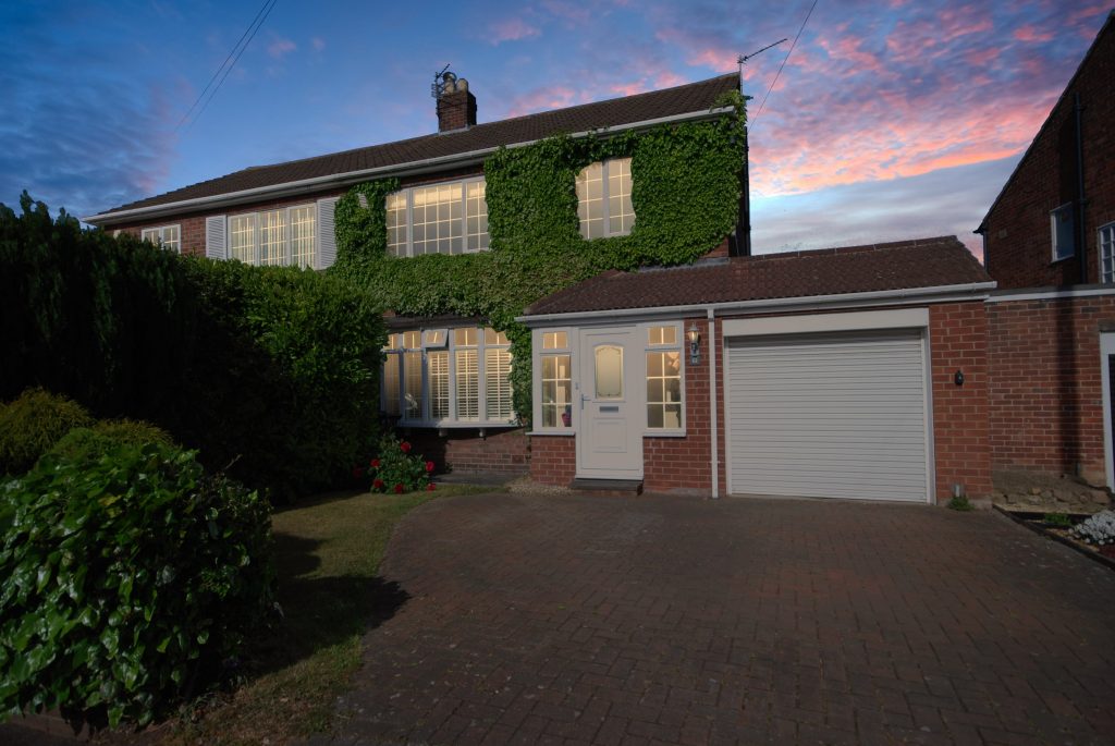 3 BEDROOM SEMI-DETACHED HOUSE SOLD ON PRINCES ROAD, BRUNTON PARK