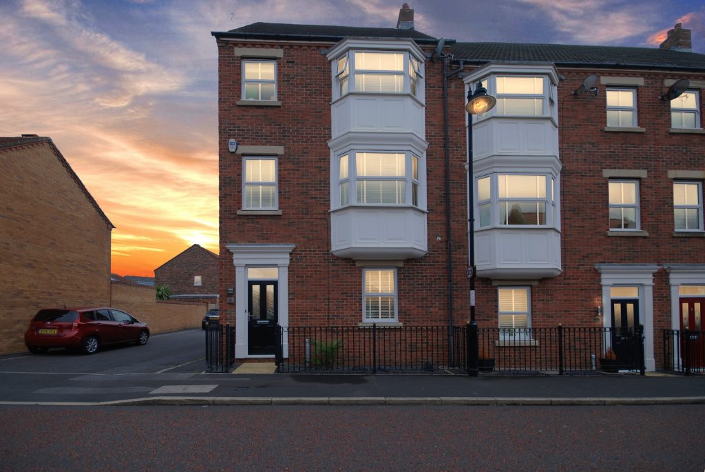 4 BEDROOM TOWNHOUSE SOLD ON SHARPERTON DRIVE, MELBURY