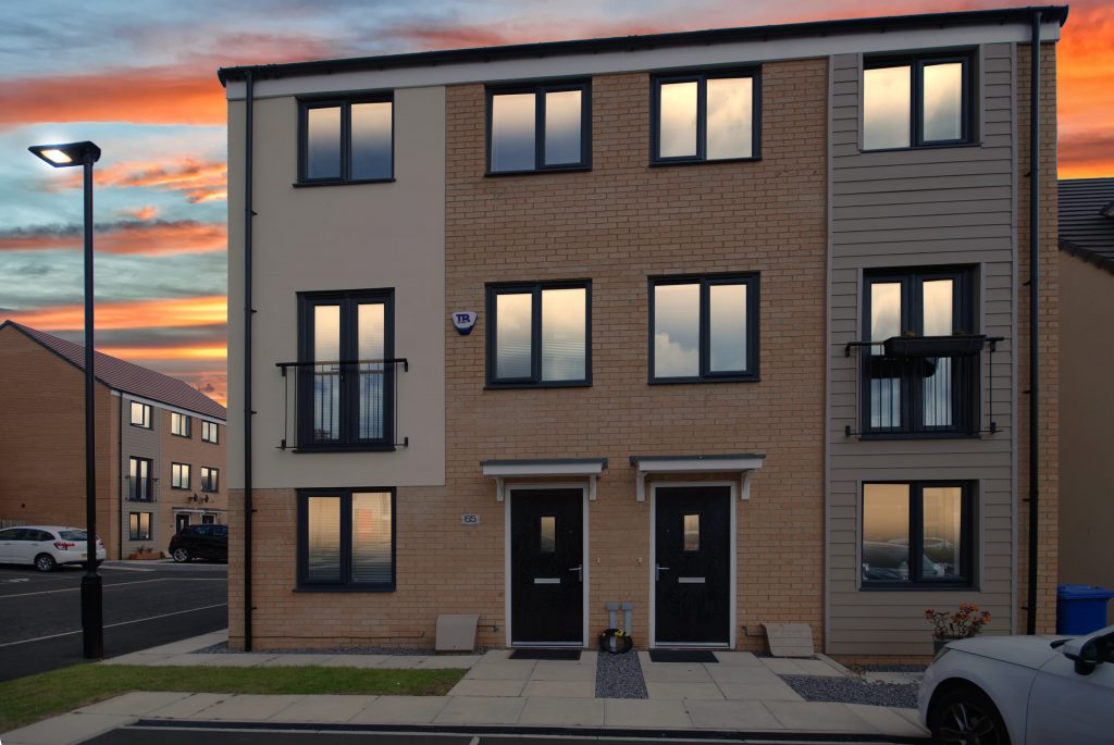 3 BEDROOM TOWNHOUSE SOLD ON ELMWOOD PARK GARDENS, NEWCASTLE GREAT PARK