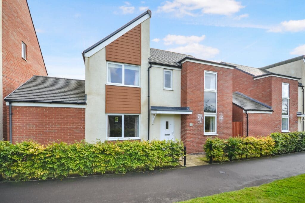 4 BEDROOM DETACHED HOUSE FOR SALE ON BOWDEN CLOSE, NEWCASTLE GREAT PARK