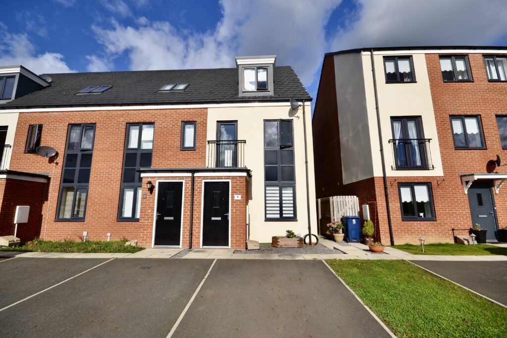 3 BEDROOM HOUSE SOLD ON ELMWOOD PARK MEWS, NEWCASTLE GREAT PARK