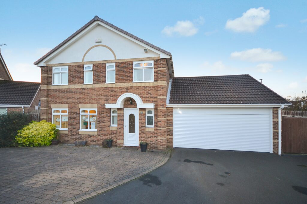 4 BEDROOM DETACHED HOUSE SOLD ON NAVENBY CLOSE, GOSFORTH