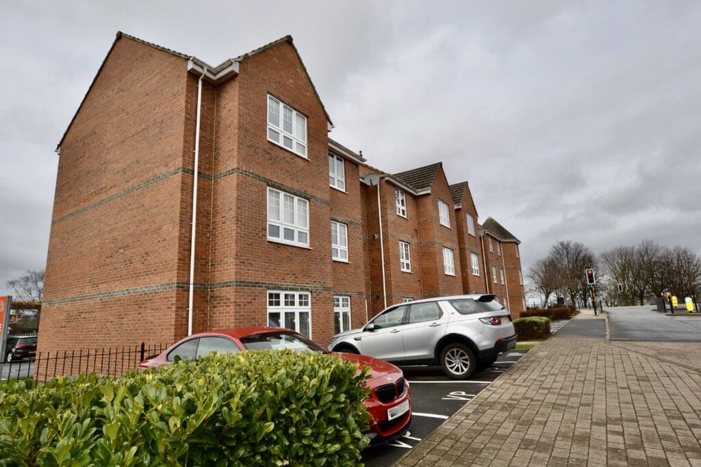 2 BEDROOM GROUND FLOOR APARTMENT SOLD ON ASHOVER ROAD, KENTON, NEWCASTLE UPON TYNE