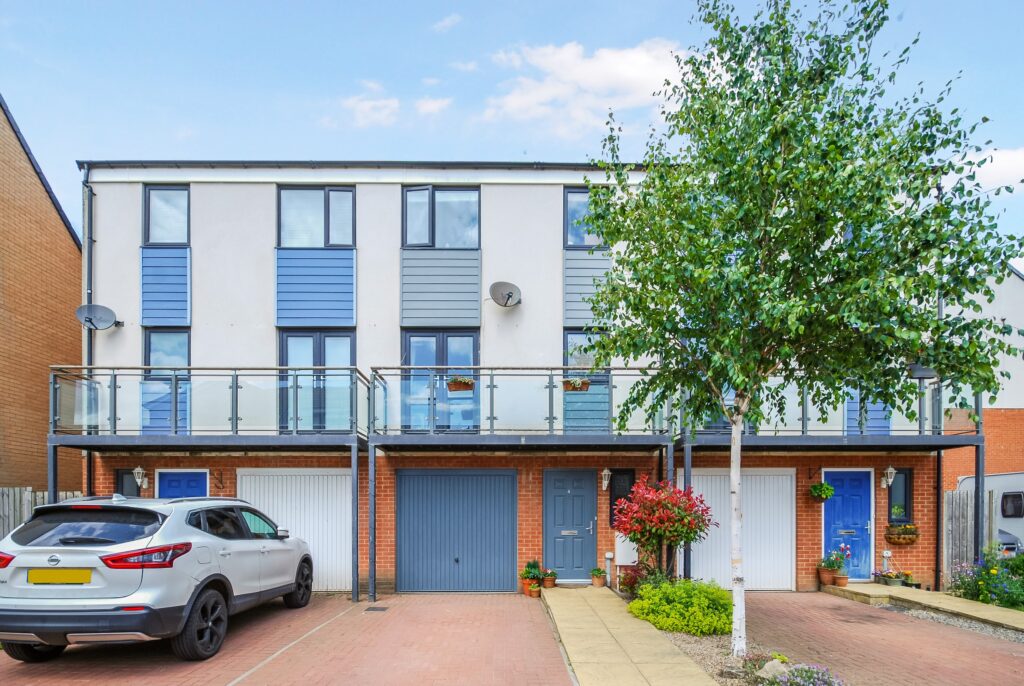 4 BEDROOM TOWNHOUSE SOLD ON LYNEMOUTH WAY, NEWCASTLE GREAT PARK