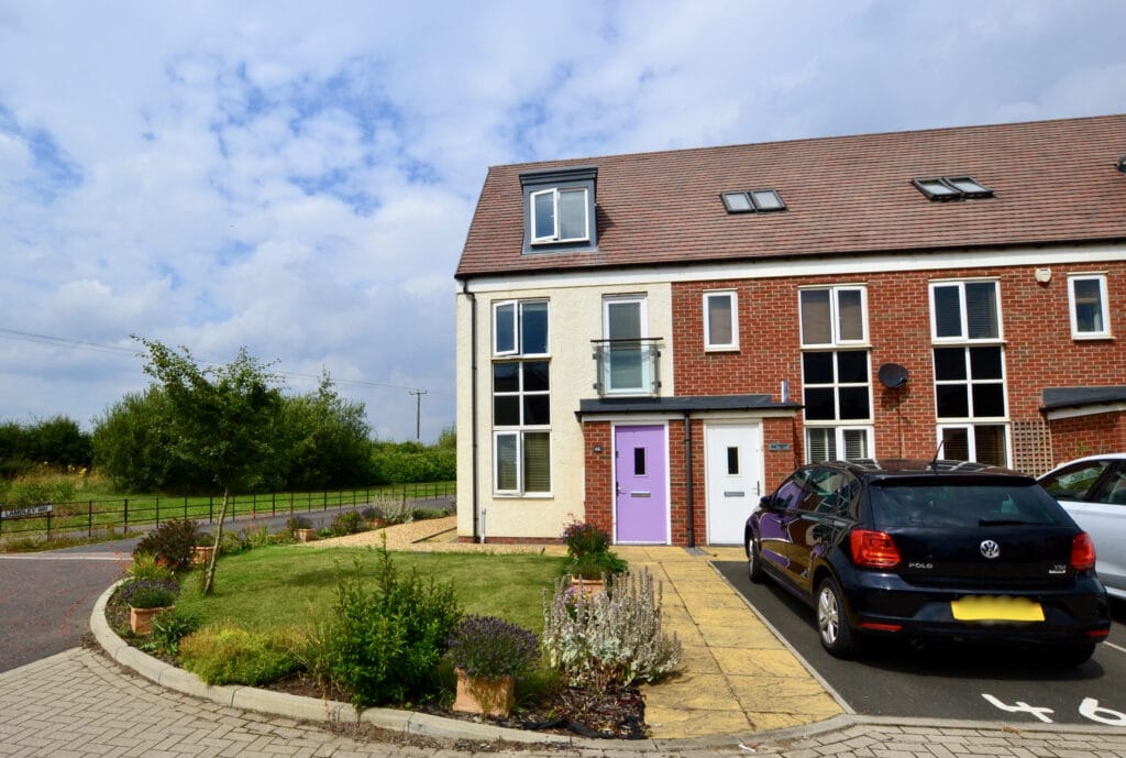 3 BEDROOM HOUSE SOLD ON LYNEMOUTH WAY, NEWCASTLE GREAT PARK