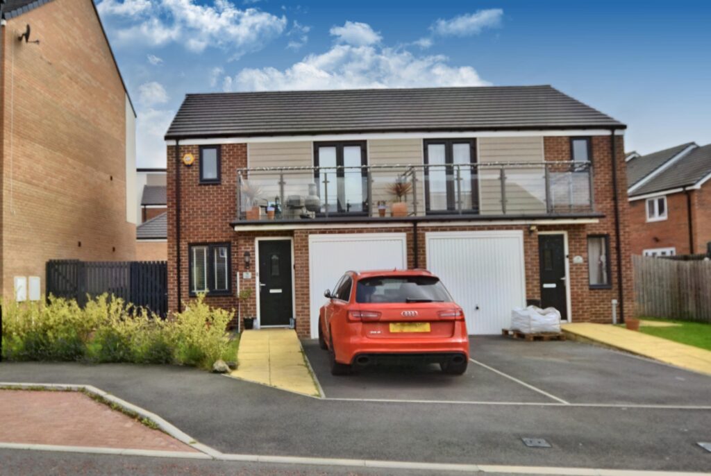 3 BEDROOM SEMI-DETACHED HOUSE FOR SALE ON OSPREY WALK, NEWCASTLE GREAT PARK