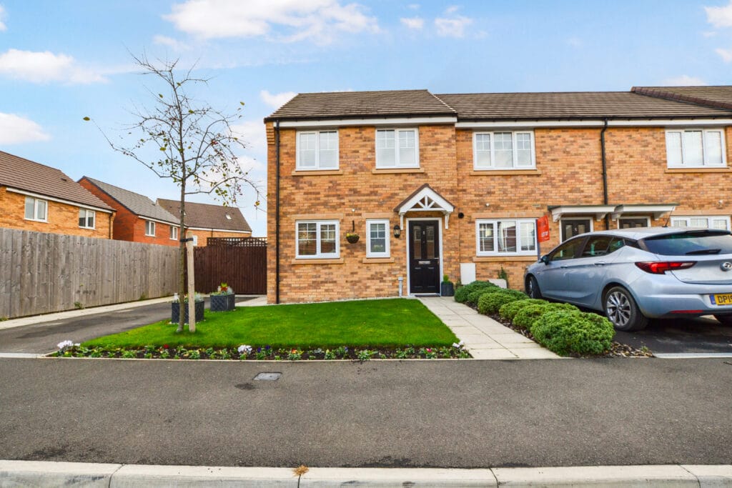 3 BEDROOM HOUSE SOLD ON YOUNG DRIVE, DINNINGTON