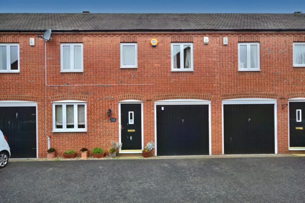 3 BEDROOM MID-TERRACE HOUSE SOLD ON WARKWORTH WOODS, NEWCASTLE