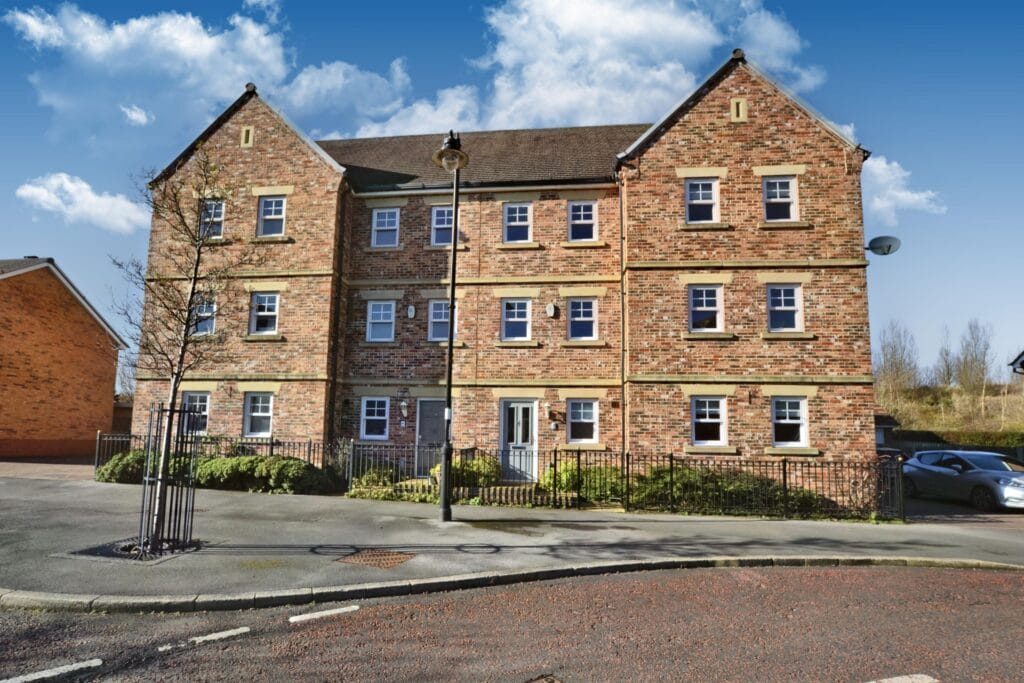 5 BEDROOM HOUSE SOLD ON BARMOOR DRIVE, MELBURY, NEWCASTLE