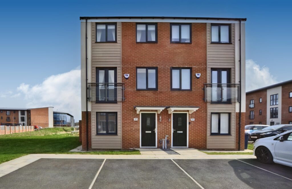 3 BEDROOM TOWNHOUSE SOLD ON WILLOWBAY DRIVE, NEWCASTLE GREAT PARK
