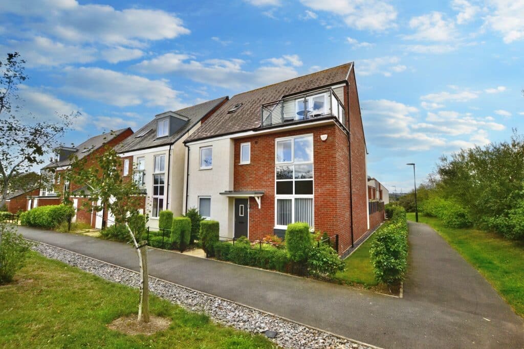 5 BEDROOM HOUSE SOLD ON BOWDEN CLOSE, NEWCASTLE GREAT PARK