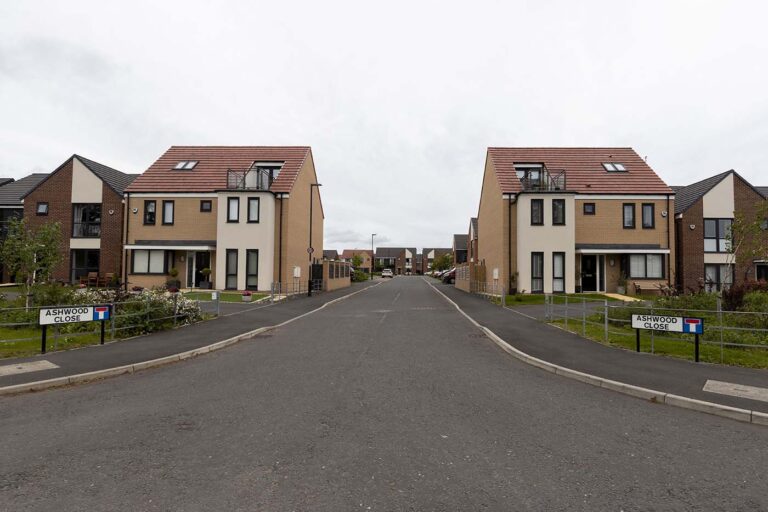 Ashwood Close - Image 2