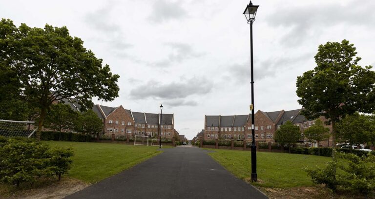 Featherstone Grove - Image 1
