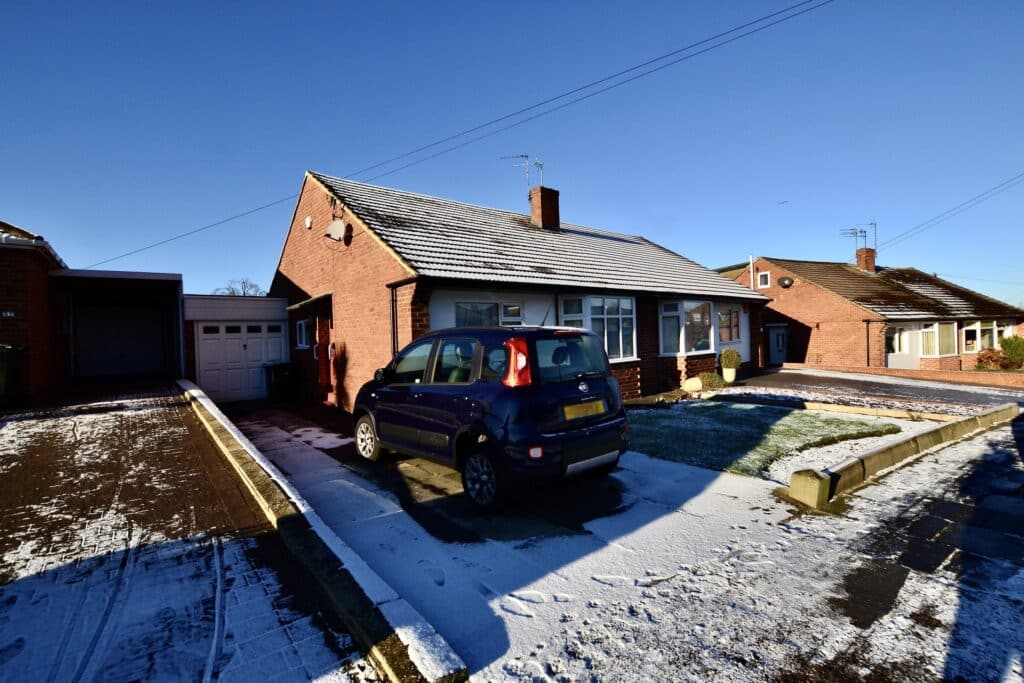 2 BEDROOM BUNGALOW SOLD ON HALTON DRIVE, WIDEOPEN