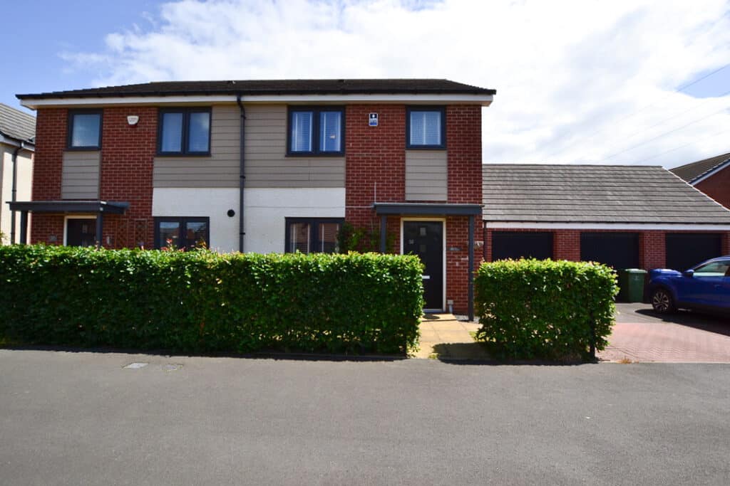 3 BEDROOM SEMI-DETACHED HOUSE SOLD ON HERON CRESCENT, NEWCASTLE GREAT PARK